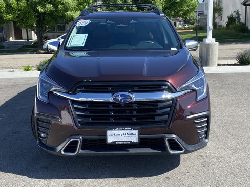 Certified 2023 Subaru Ascent Touring AWD/4WD image 9