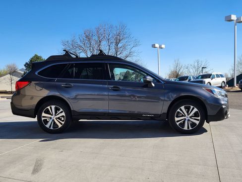 Used 2019 Subaru Outback 3.6R Limited image 6