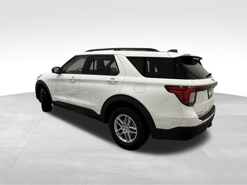 New 2026 Ford Explorer Active image 2