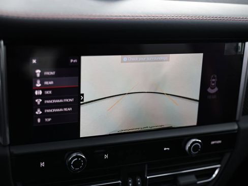 New 2026 Porsche Macan GTS image 38