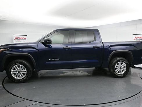 Used 2023 Toyota Tundra SR5 w/ SR5 Convenience Package AWD/4WD image 5