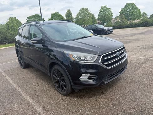 Used 2017 Ford Escape Titanium AWD/4WD image 3