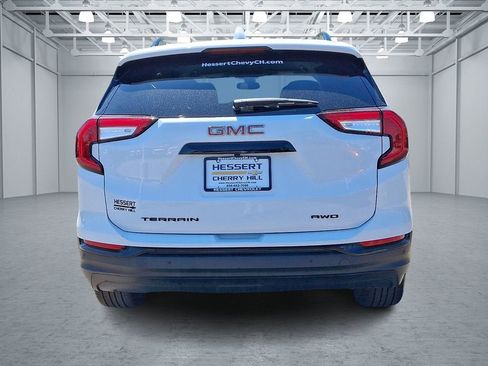 Certified 2023 GMC Terrain SLE w/ Driver Convenience Package AWD/4WD image 6