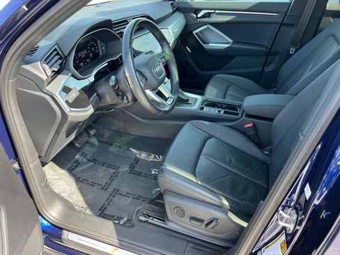 Certified 2024 Audi Q3 2.0T Premium w/ Convenience Package AWD/4WD image 9
