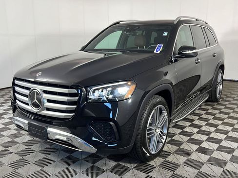 Certified 2025 Mercedes-Benz GLS 450 4MATIC image 25