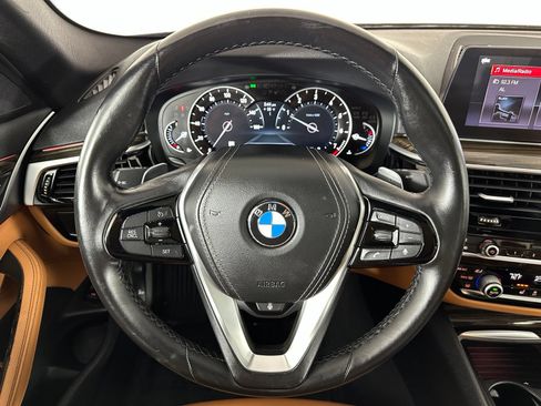 Used 2019 BMW 530i xDrive w/ Convenience Package AWD/4WD image 9
