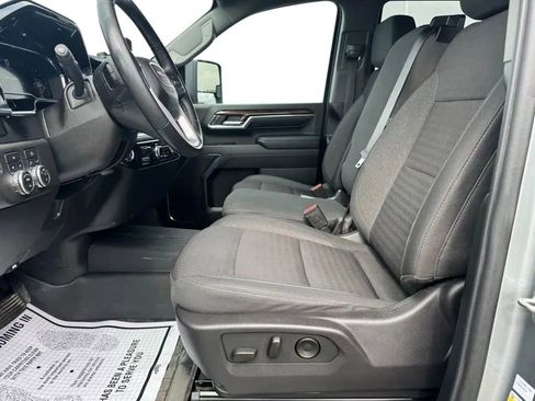 Used 2024 GMC Sierra 3500 SLE w/ SLE Value Package AWD/4WD image 11