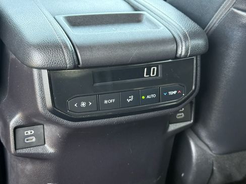 Used 2025 Toyota Grand Highlander FWD image 9