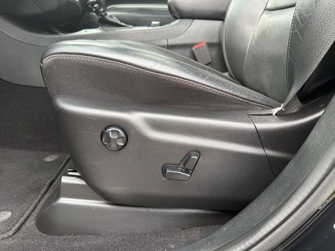 Used 2020 Dodge Durango R/T w/ Technology Group image 15