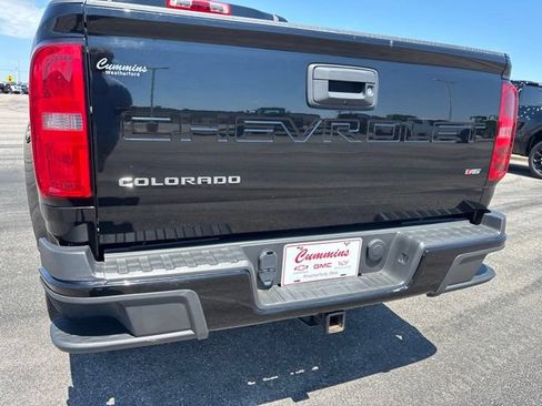 Used 2022 Chevrolet Colorado LT AWD/4WD image 12