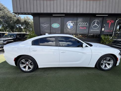 Used 2018 Dodge Charger SXT Plus RWD image 8