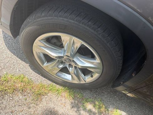 Used 2016 Toyota Highlander Limited Platinum FWD image 7