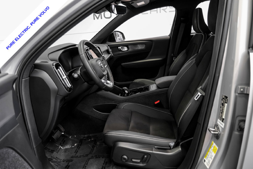 Used 2023 Volvo XC40 Recharge Plus AWD/4WD image 4