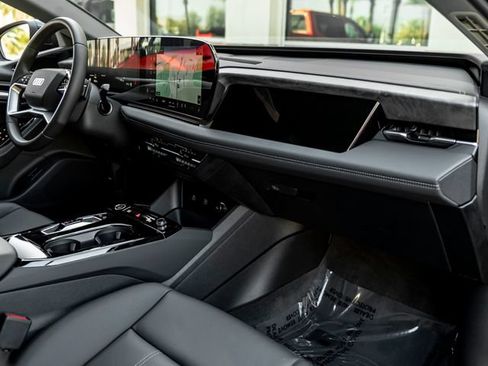 Used 2025 Audi A6 e-tron Premium w/ Ultra Package AWD/4WD image 41