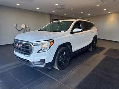 Used 2022 GMC Terrain SLE w/ Driver Convenience Package