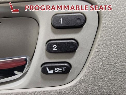 Used 2016 Honda Pilot Touring image 30