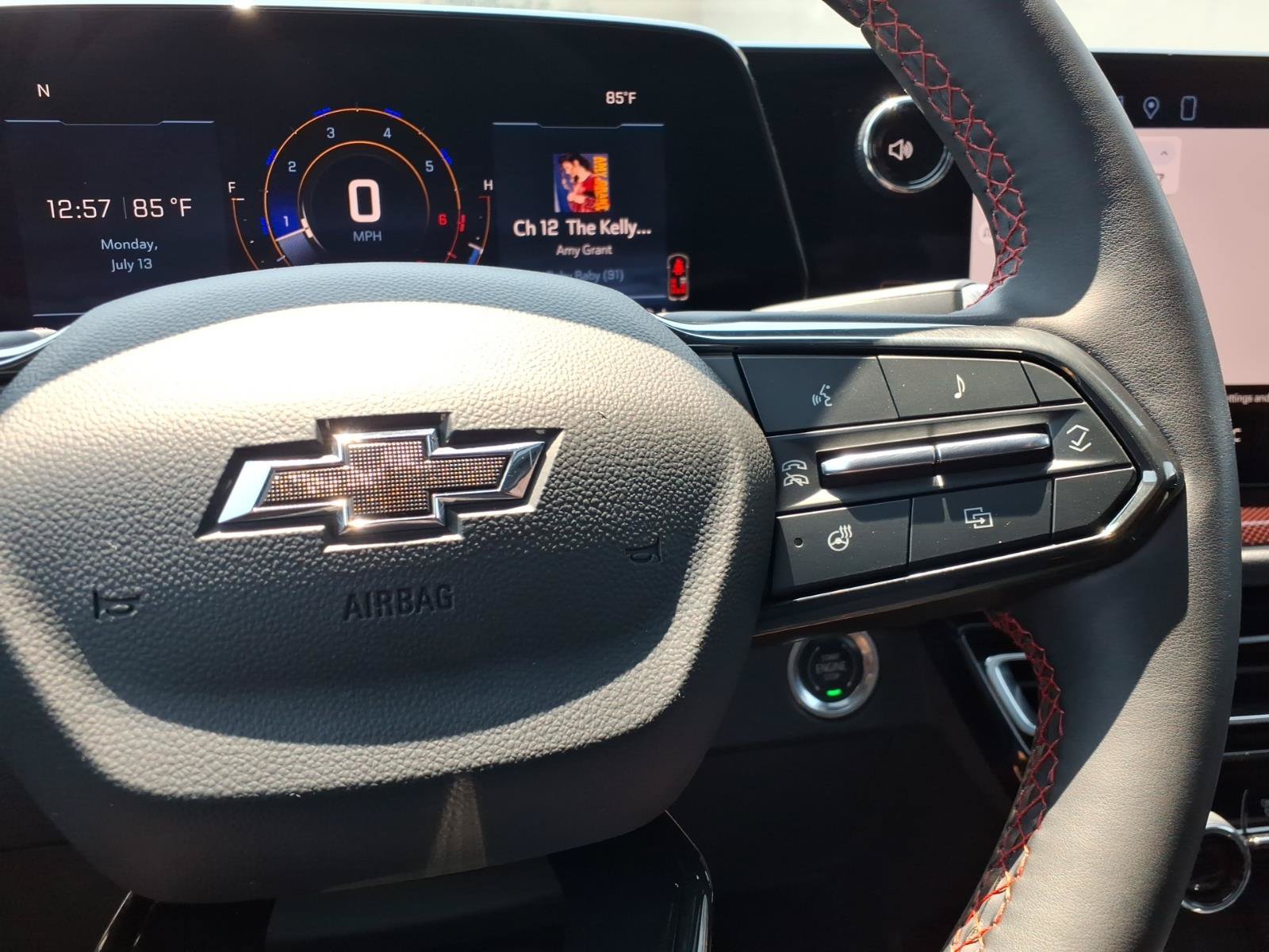 Used 2024 Chevrolet Traverse RS AWD/4WD image 31