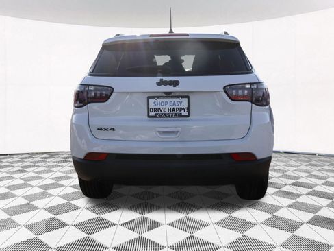 New 2026 Jeep Compass Latitude image 10
