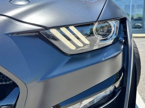 Used 2022 Ford Mustang Shelby GT500 w/ Carbon Fiber Track Pack RWD image 18
