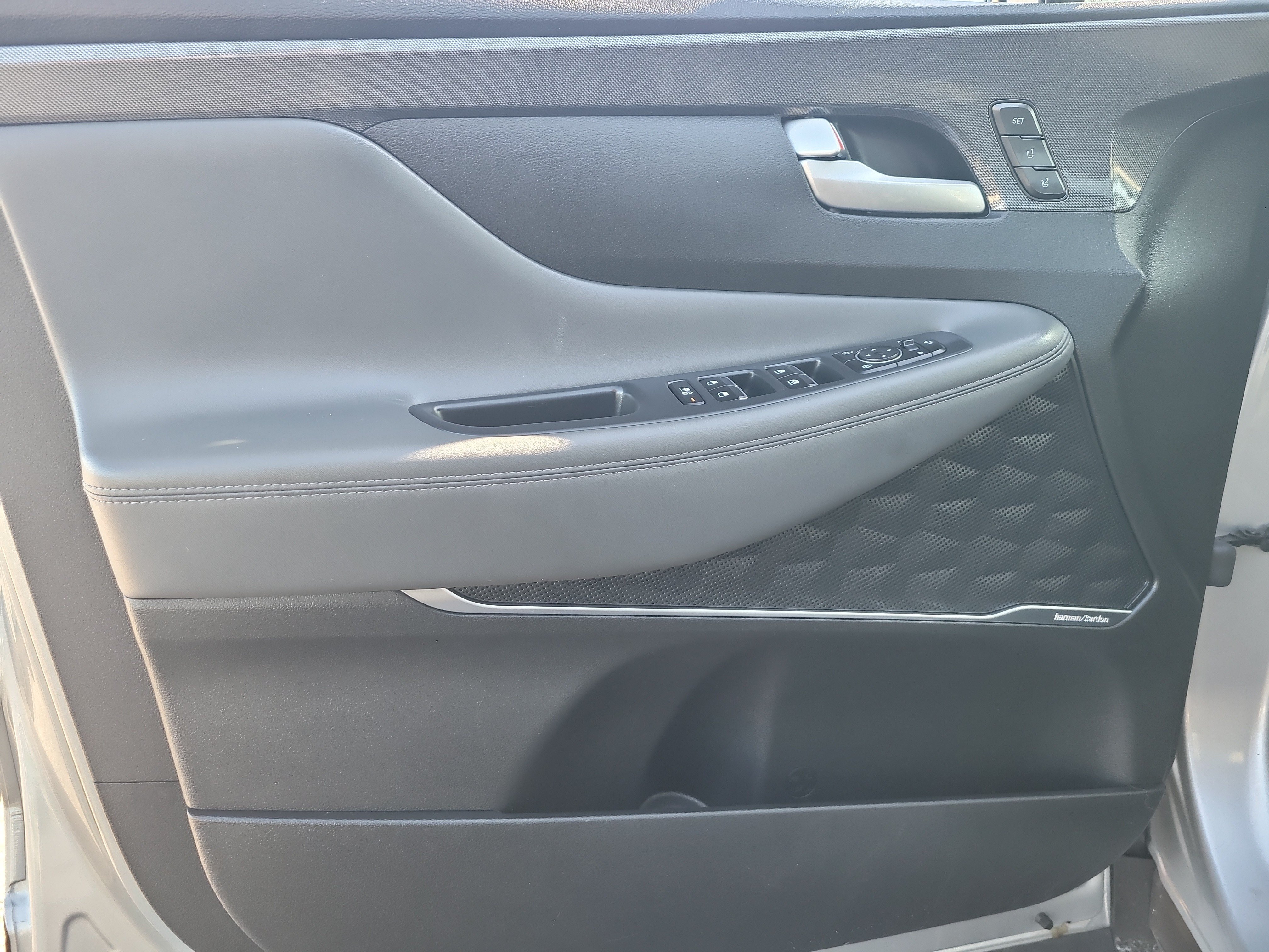 Used 2023 Hyundai Santa Fe Limited FWD image 15