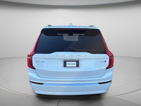 Used 2025 Volvo XC90 B6 Ultra w/ Protection Package AWD/4WD image 16