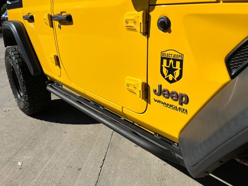 Used 2018 Jeep Wrangler Unlimited Rubicon image 23