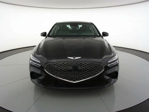Used 2025 Genesis G70 2.5T image 2