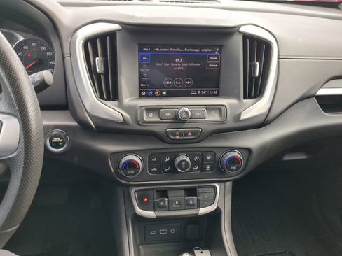 Used 2024 GMC Terrain SLE w/ Driver Convenience Package AWD/4WD image 22