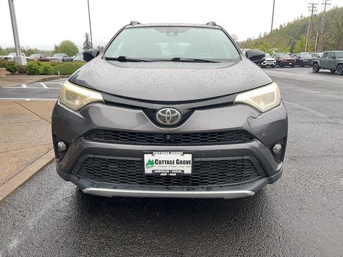 Used 2016 Toyota RAV4 SE w/ Advanced Technology Package FWD image 4