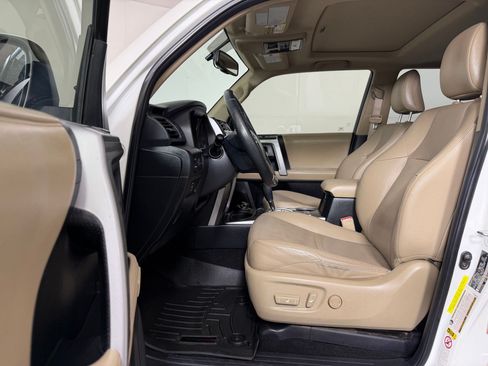 Used 2014 Toyota 4Runner Limited AWD/4WD image 4