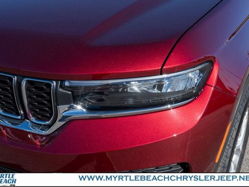 Certified 2025 Jeep Grand Cherokee Laredo X w/ Luxury Tech Group I image 10