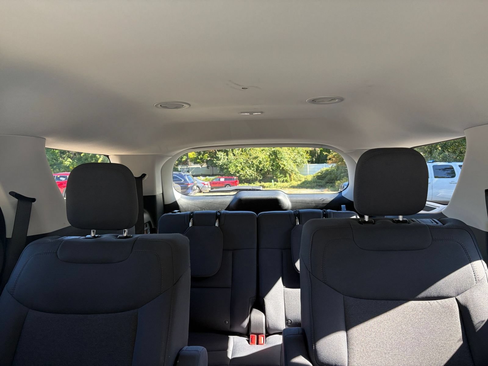 Used 2026 Ford Explorer Active AWD/4WD image 38