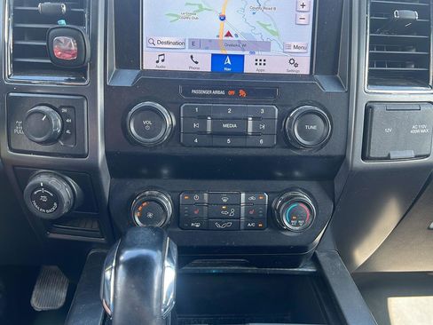Used 2019 Ford F150 XLT w/ Equipment Group 302A Luxury AWD/4WD image 23