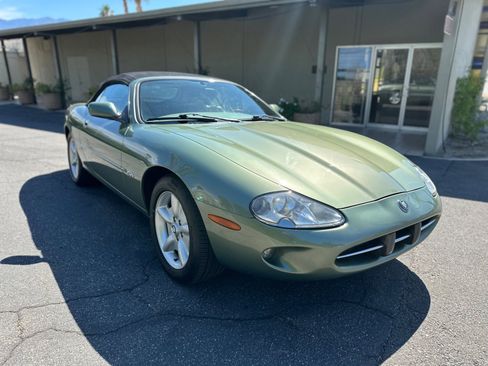 Used 1999 Jaguar XK8 Convertible RWD image 10
