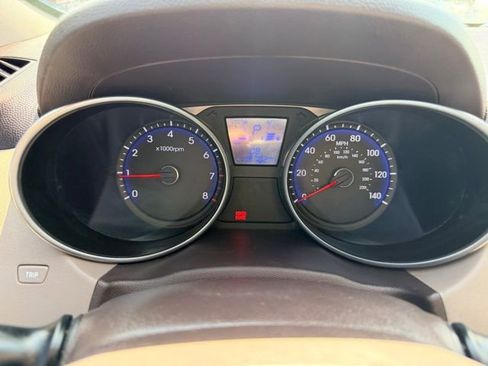 Used 2011 Hyundai Tucson Limited image 21