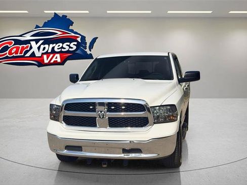 Used 2017 RAM 1500 Classic SLT AWD/4WD image 2