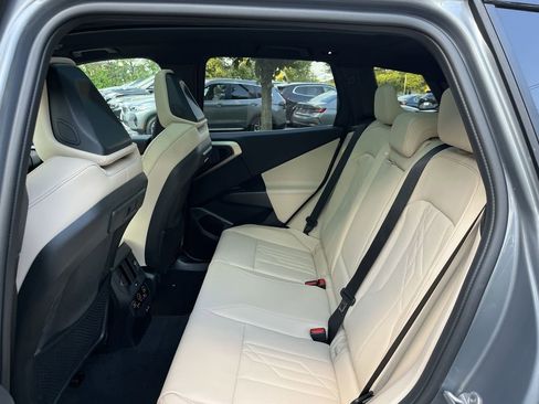 New 2025 BMW X3 xDrive30i w/ Convenience Package image 23