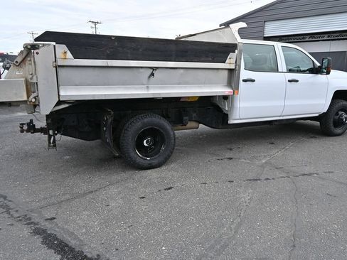 Used 2018 Chevrolet Silverado 3500 W/T w/ WT Convenience Package AWD/4WD image 10