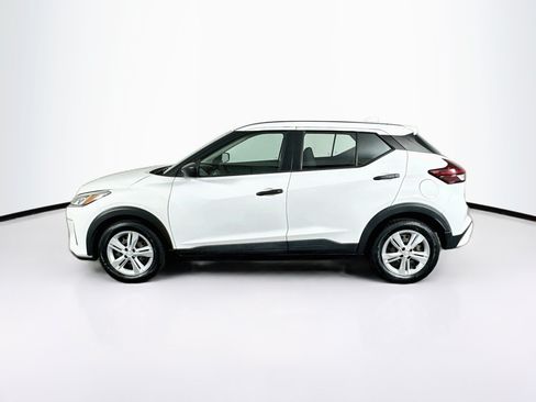 Used 2021 Nissan Kicks S FWD image 4