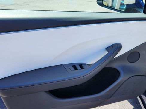 Used 2025 Tesla Model 3 Long Range AWD/4WD image 6
