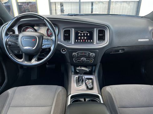 Used 2022 Dodge Charger SXT image 33