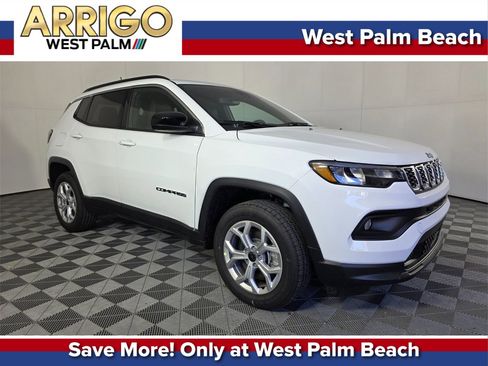 New 2026 Jeep Compass Latitude image 1