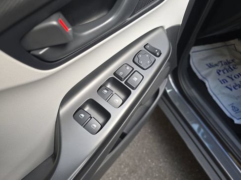 Certified 2023 Hyundai Kona SE AWD/4WD image 12