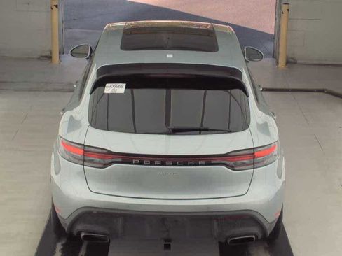 Used 2024 Porsche Macan image 4