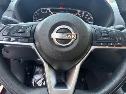 Used 2024 Nissan Sentra SV FWD image 25