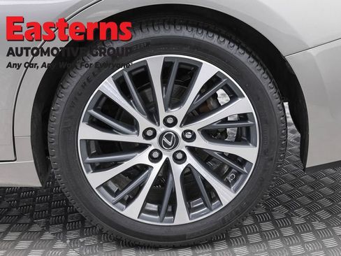Used 2021 Lexus ES 350 w/ Premium Package FWD image 35