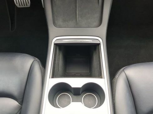 Used 2022 Tesla Model 3 Performance image 20