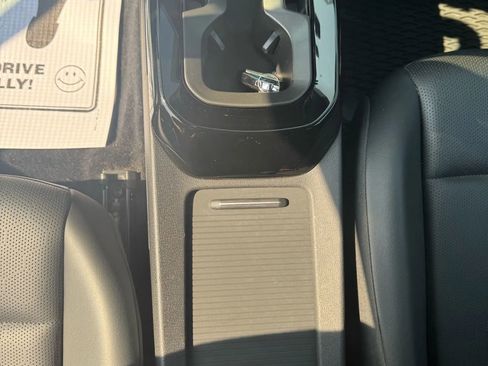 Used 2021 Volkswagen ID.4 Pro S image 13