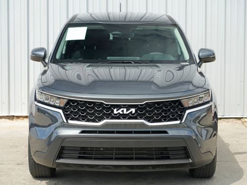 Used 2022 Kia Sorento LX image 42