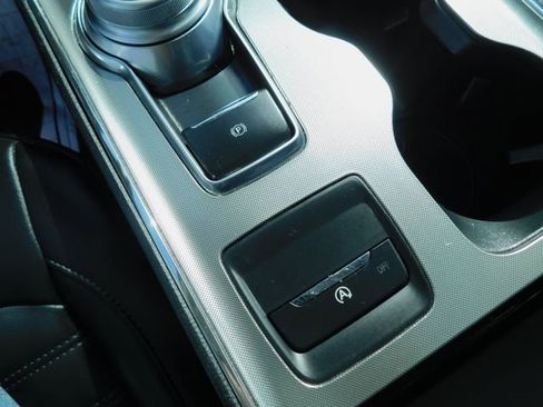 Used 2022 Ford Edge SEL w/ Convenience Package image 42